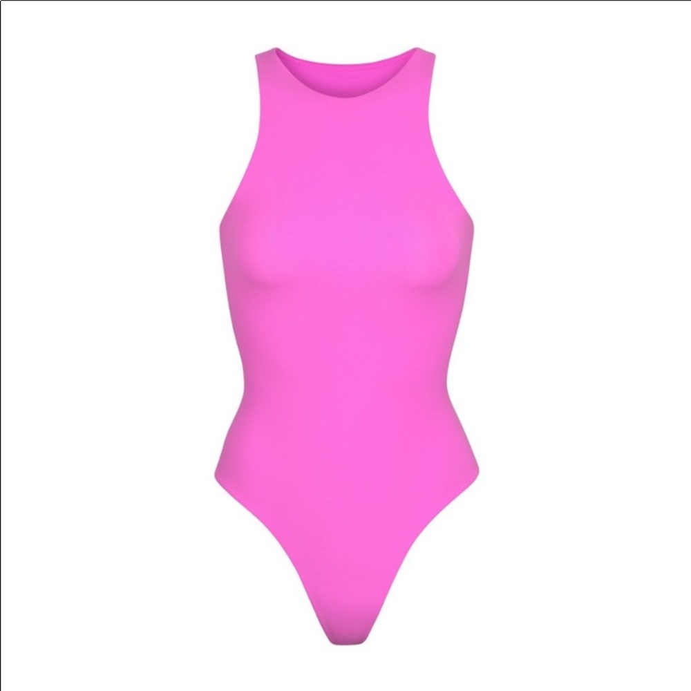 Looking for the SKIMS neon orchid top